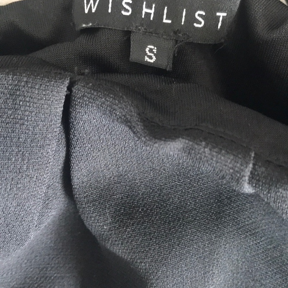 Wishlist off the shoulder top - Picture 3 of 3